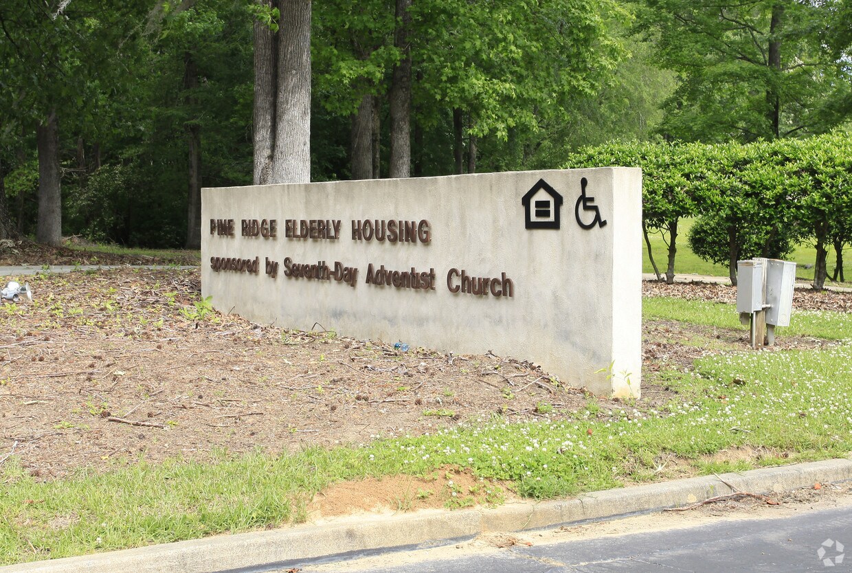 Foto del edificio - Pine Ridge Elderly Housing