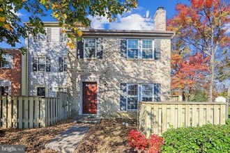 Building Photo - 13164 Musicmaster Dr