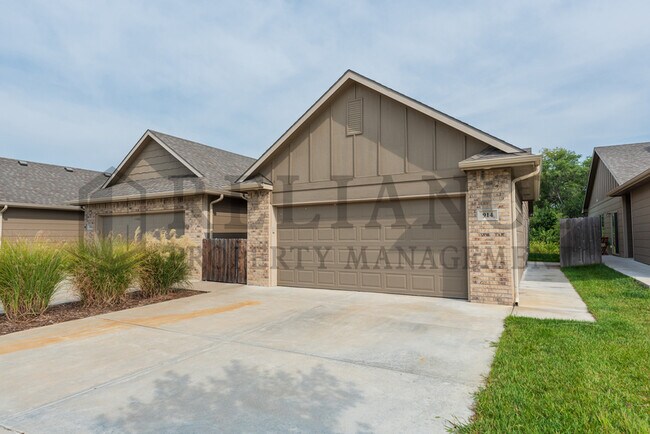 Foto del edificio - 914 W Onewood Pl
