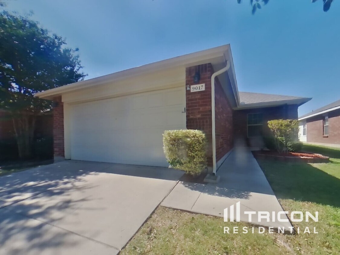 Foto principal - 9017 Sun Haven Way