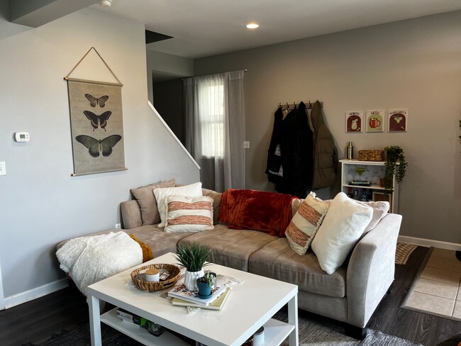 Building Photo - 4 Bedroom House in Southside w/ Central Ai...