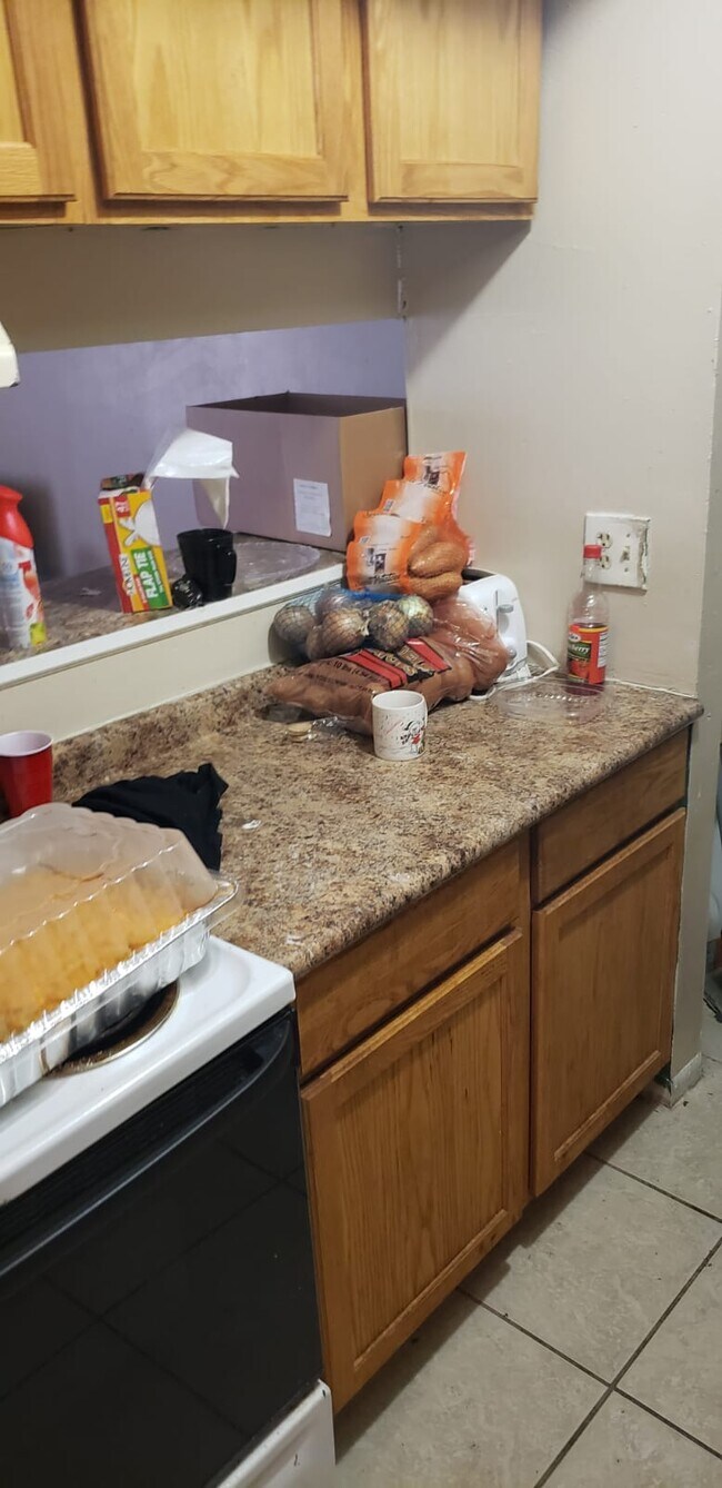 7610 Forest City Rd Unit 24, Orlando, FL 32810 Condo for Rent in