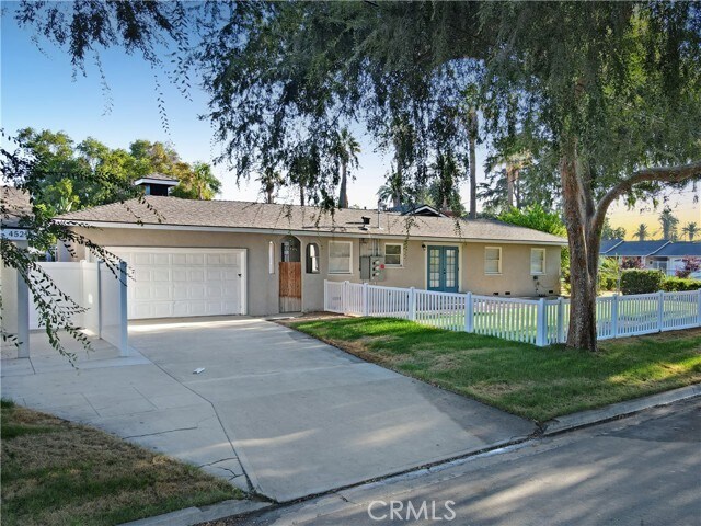 Building Photo - 6149 Palm Ave