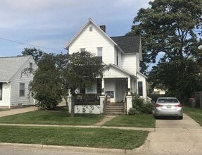 Building Photo - 1119 Albers St SW