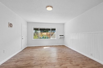 Building Photo - 2065 15th Ave