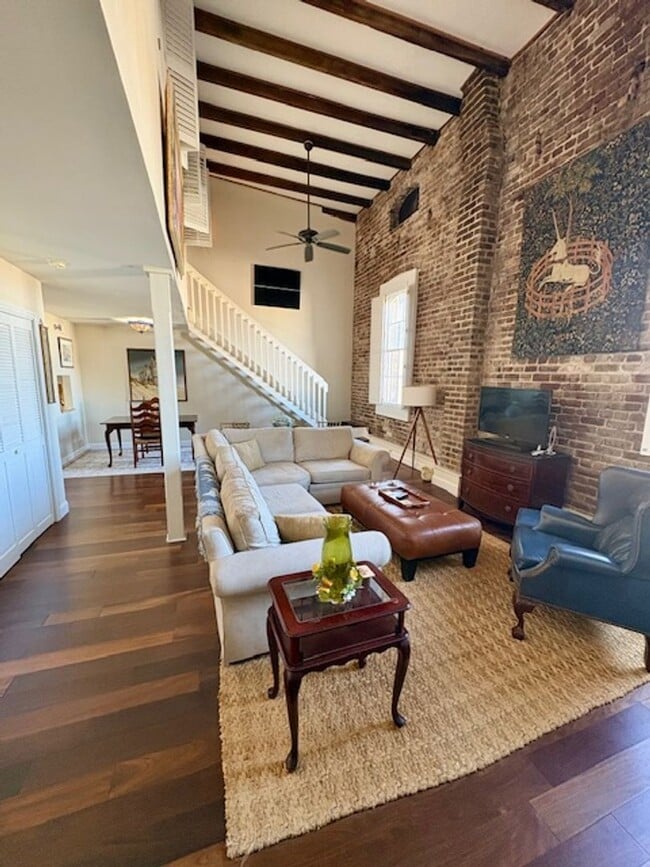 Historic Downtown Fully Furnished 2 Bedroom Condo - Historic Downtown Fully Furnished 2 Bedroom Condo