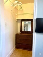 Building Photo - 5207 Hayes St