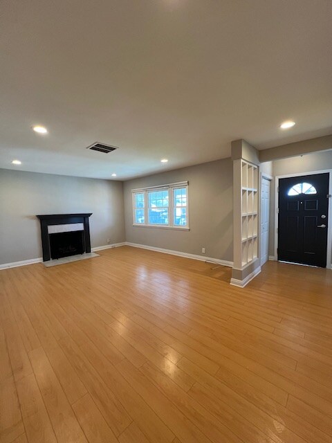 Foto del edificio - 1632 N Pepper St