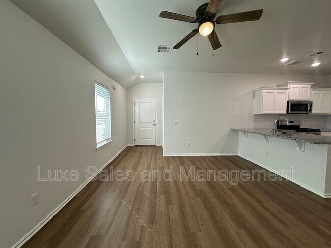 Building Photo - 11504 Mackenzie Wy