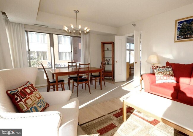 Foto del edificio - 5800 Nicholson Ln