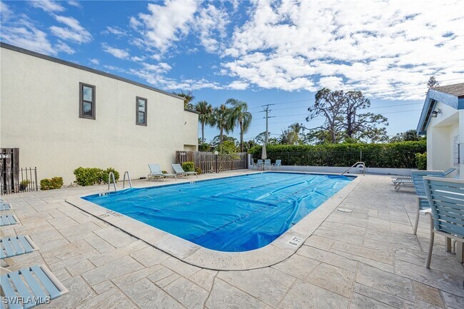 Foto del edificio - 11674 Pointe Cir