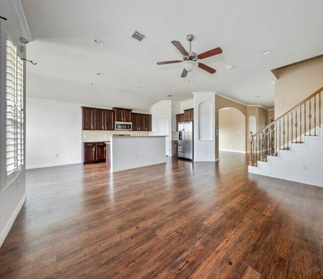 Foto del edificio - 3306 Benbrook Springs Ln