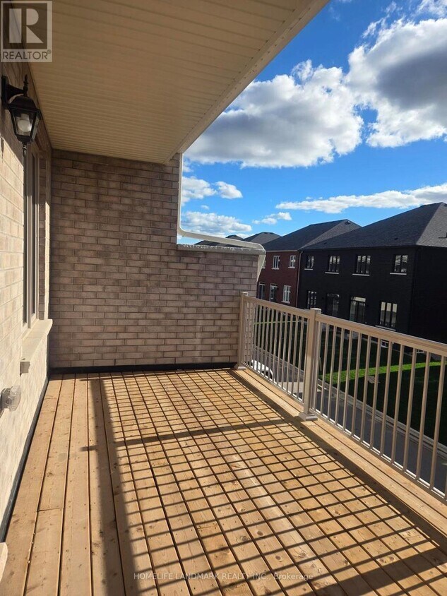 Building Photo - 3210 SIXTH LINE