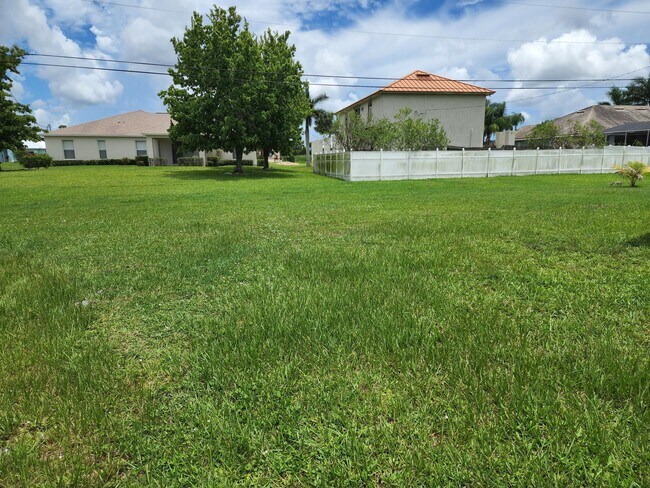 Foto del edificio - 2709 SW Somber Rd