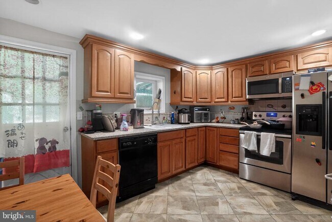 Foto del edificio - 4739 Smick St
