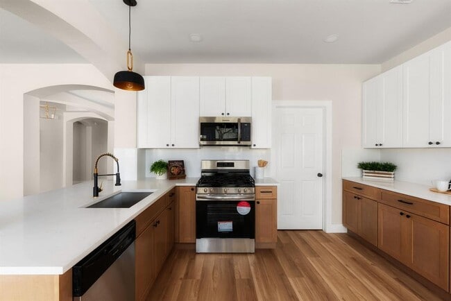 Building Photo - 4216 Flat Stone Ct