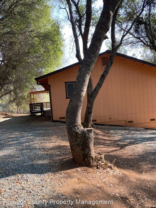 Foto del edificio - 1 br, 1 bath House - 16979 "B" Ridge Rd