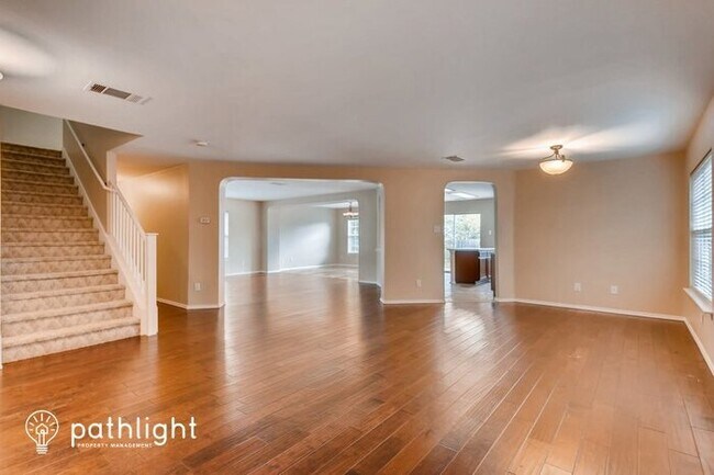 Building Photo - 400 Bello Dr, Leander, TX, 78641