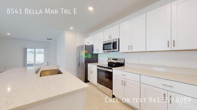 Building Photo - 8541 Bella Mar Trl E