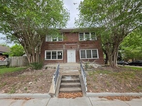 Building Photo - 1226 W Gray St