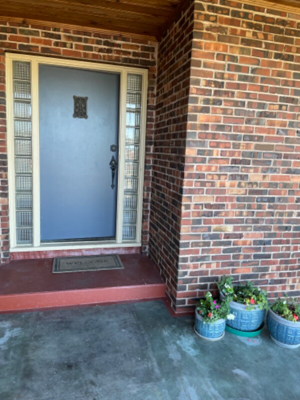 Foto del edificio - 4828 Delaware Ave