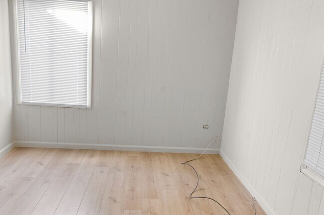 Building Photo - hesket