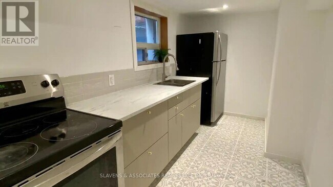 Photo du bâtiment - 976 Glencairn Ave