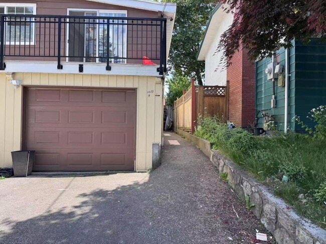 Photo du bâtiment - 8922 Watson Dr