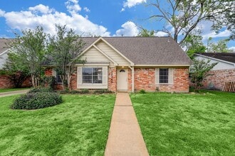 Building Photo - 12346 Huntington Venture Dr