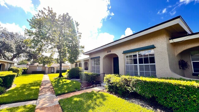 Building Photo - 208 Diamond Cove