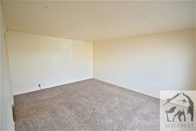 Building Photo - Beautiful 3 Bedroom West Valley Duplex