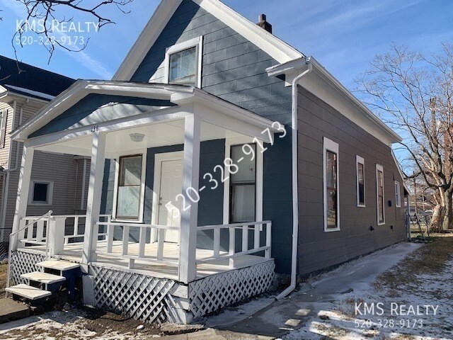 Building Photo - 136 N Topping Ave