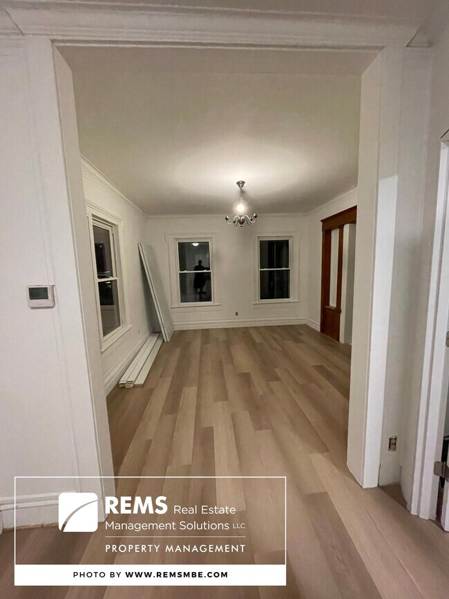 Foto del edificio - 246 N Walnut St