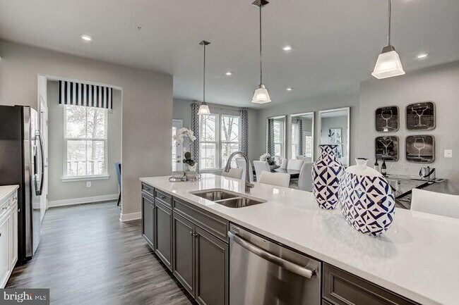 Foto del edificio - 3042 Shaws Rd