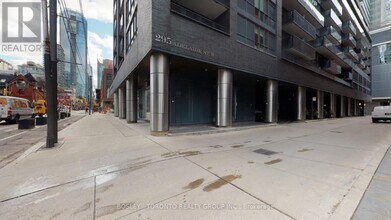 Building Photo - 295 Adelaide St W