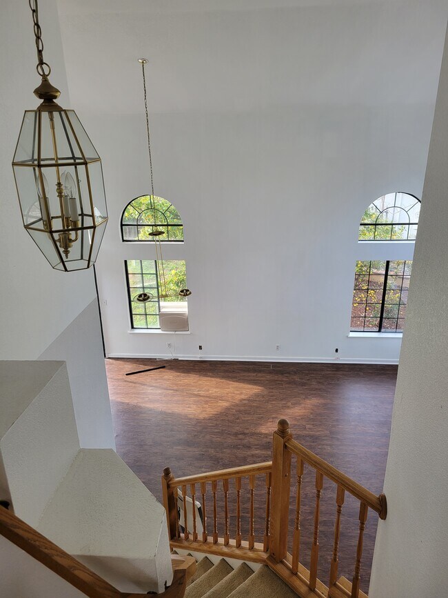 Building Photo - 1830 Mesquite Ct