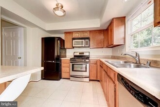 Building Photo - 12264 Dapple Gray Ct