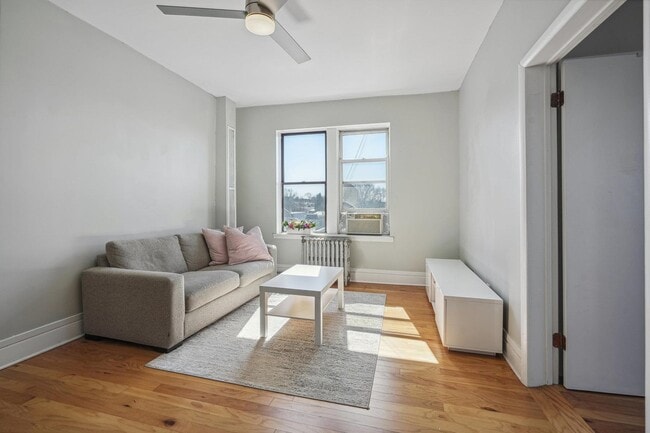 Foto del edificio - 277 Harrison Ave