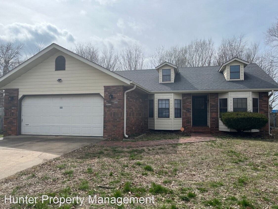 2 br, 2 bath House 285 N Ave. House for Rent in Republic, MO