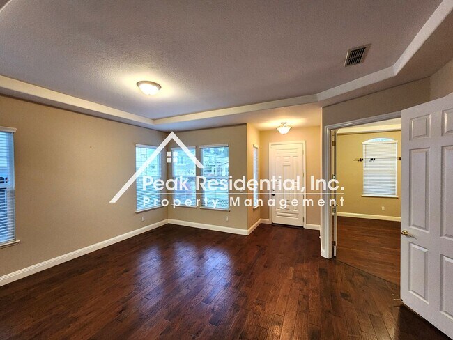 Foto del edificio - Spacious Folsom 4bd/3ba Home With 3 Car Garage!