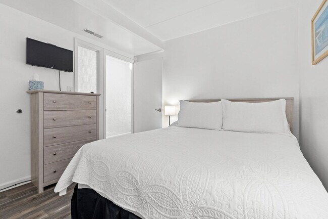 Foto del edificio - 222 Carolina Beach Ave N