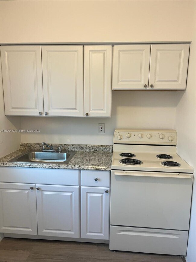 Foto del edificio - 1510 NW 68th St