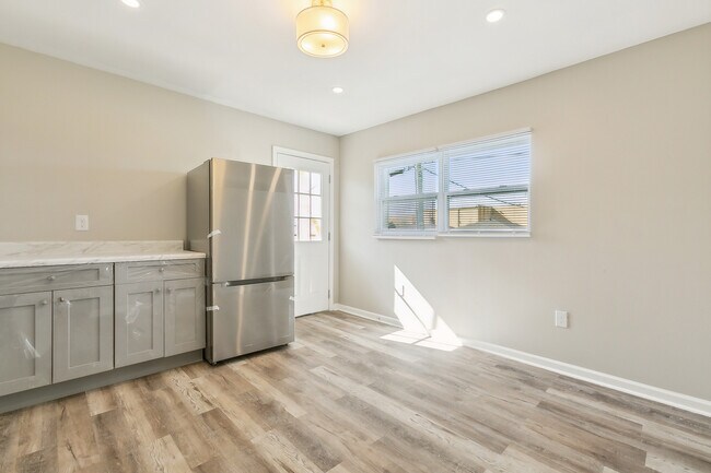Foto del edificio - 1124 Tallow Tree Ln