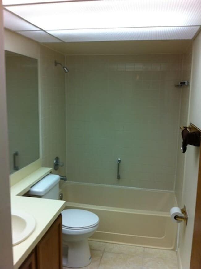 Foto del edificio - Charming 3-Bed, 2-Bath Home in a Prime Location! Move in Specials:$100 off your first month's ren...