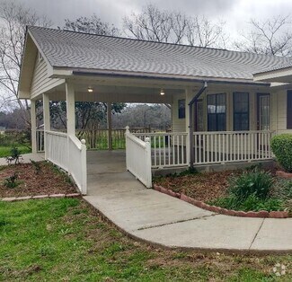 Country front porch - 8663 Highway 83 N
