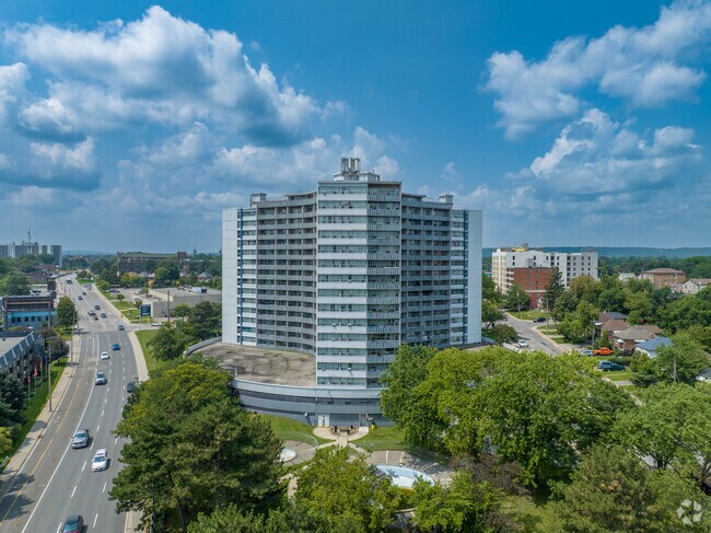 Photo du bâtiment - Beverly Hills Apartment
