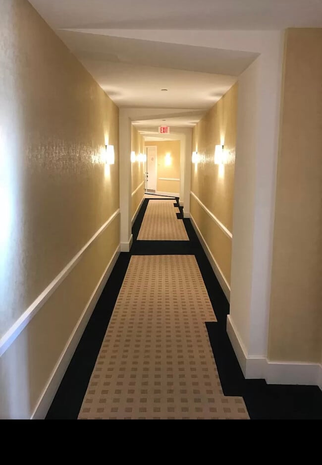 Photo - 324 E Main St Apartment