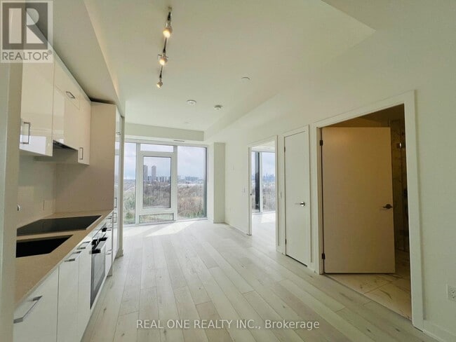 Building Photo - 5 Quarrington Ln