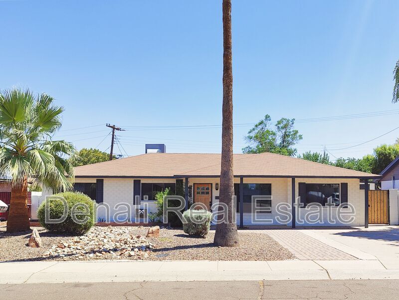 Primary Photo - 7321 E Coronado Rd