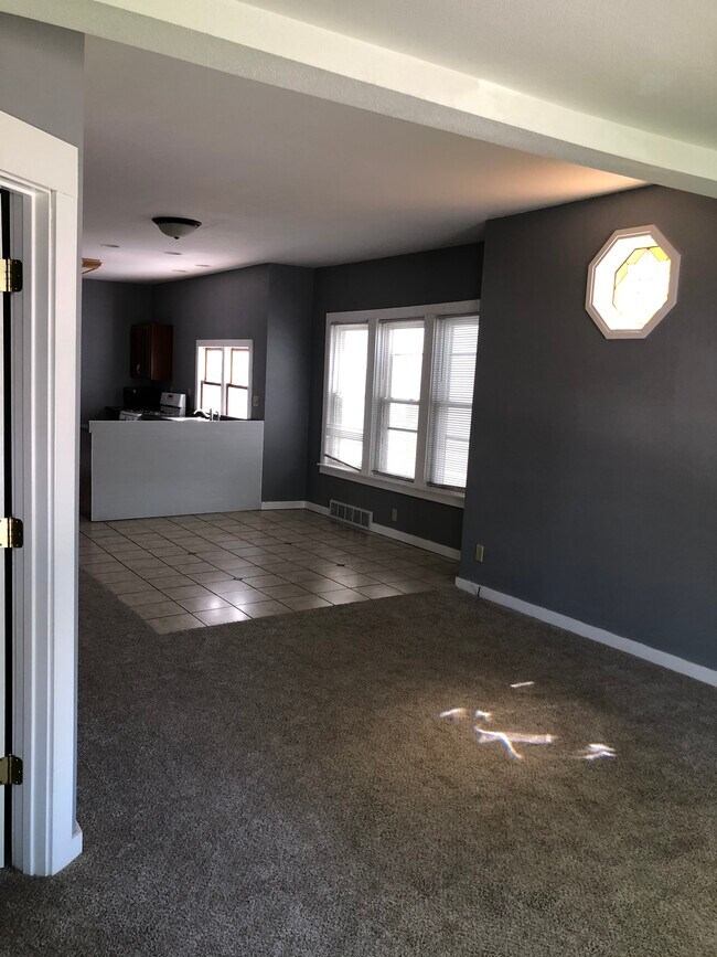 living room - 1316 S 73rd St